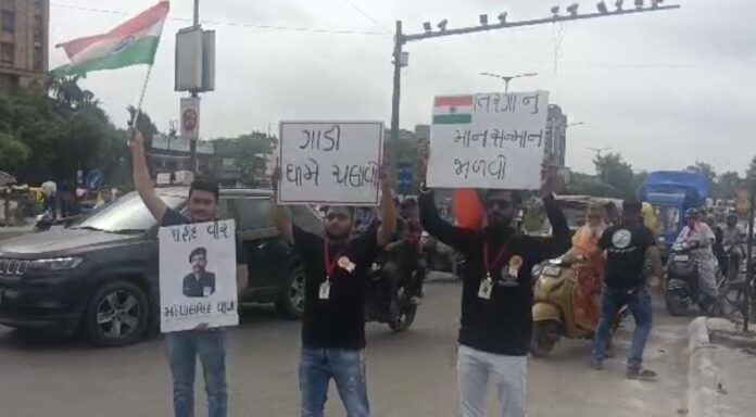 અમદાવાદમાં રાષ્ટ્રીય પર્વની ધામધૂમથી ઉજવણી