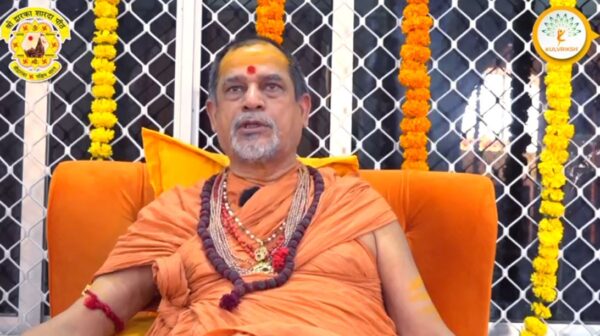 પુરાણોમાં ક્યાય કોઈ પણ જગ્યાએ સ્વામીનારાયણ સંપ્રદાય કે સહજાનંદ સ્વામીના નામનો ઉલ્લેખ નથી