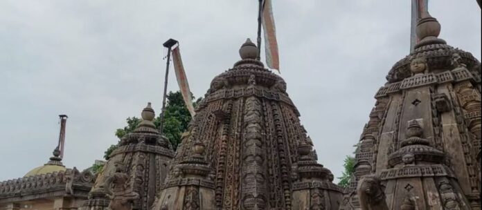હિંમતનગરમાં આવેલુ  700થી અધિક વર્ષ પુરાણુ જૈન મંદિર