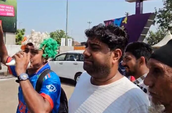 અમદાવાદમાં જામ્યો ક્રિકેટ ઉત્સવનો માહોલ