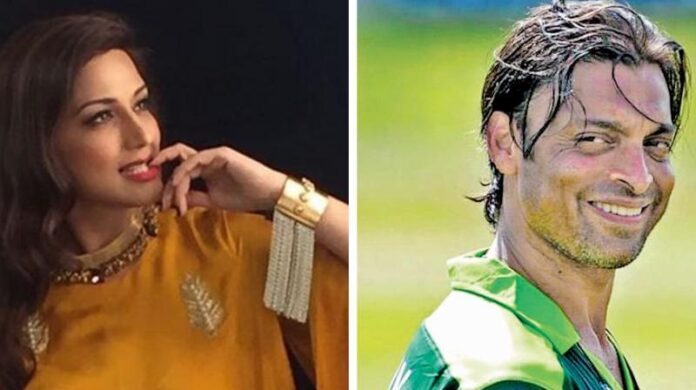 Shoaib Akhtar, Sonali Bendre