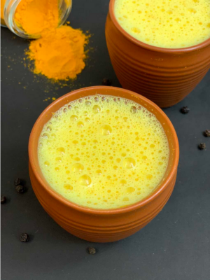 (ભારતીય હેલ્થી પીણાં) હળદર દૂધ