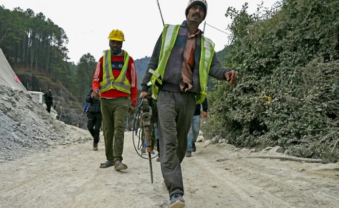 रैट होल माइनिंग
