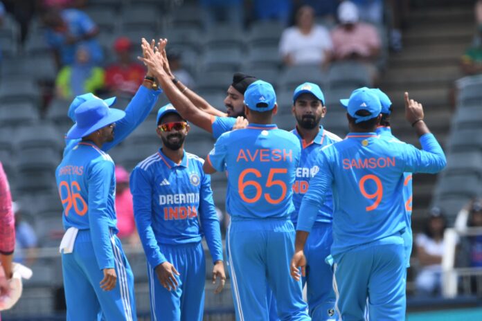 INDIA VS SA : भारत ने 1ST वनडे में दक्षिण अफ्रीका को आठ विकेट से हराया