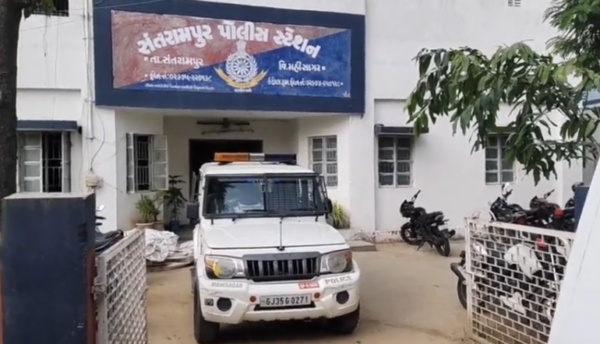 santrampur police