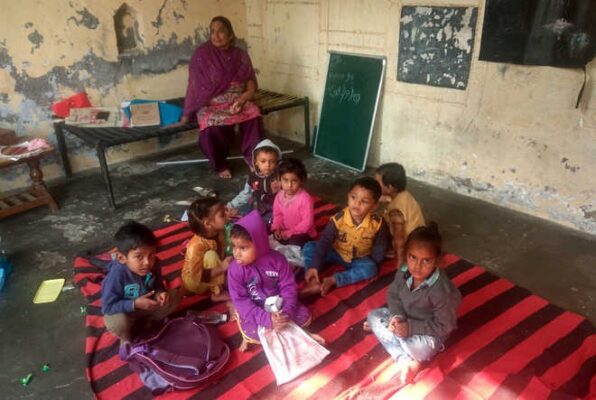 Anganwadi: आंगनबाड़ी कर्मचारियों और सहायकों के वेतन में वृद्धि
