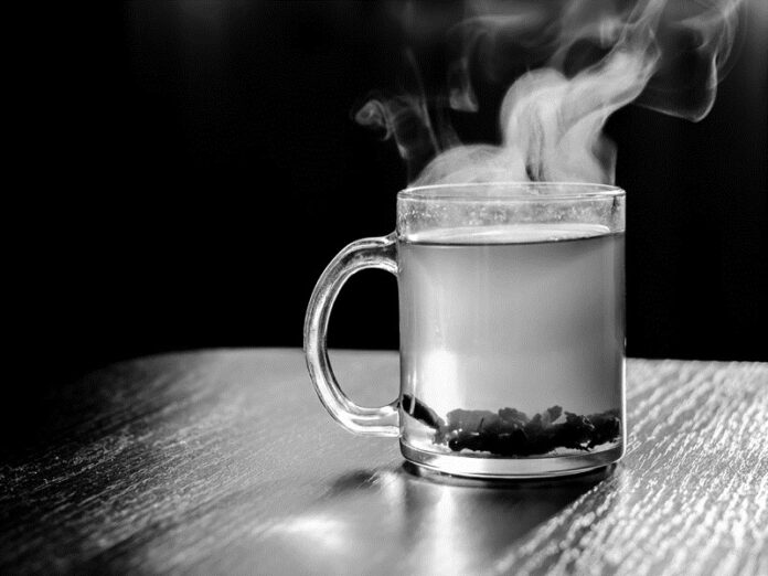 Side effects of drinking hot water