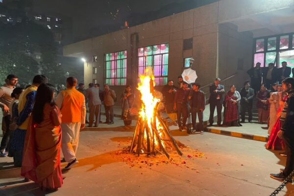 Lohri 2024: आप लोहड़ी पर्व से इन बातों को नहीं जानते होंगे और जानिए लोहड़ी पूजा मुहूर्त