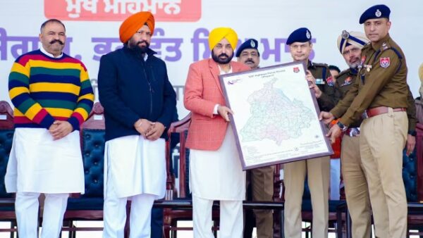 Sadak Surakhya Force: देश में पहली बार मुख्यमंत्री मान ने सड़क सुरक्षा फोर्स लॉन्च की