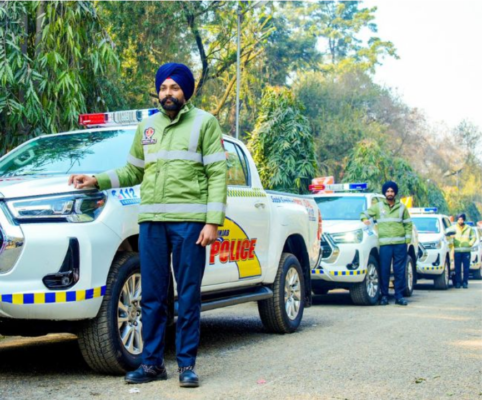 Punjab: राज्य में "Road Saftey बल" को दिखाई गई हरी झंडी, सीएम मान का मास्टर प्लान सड़क दुर्घटनाओं को लेकर साकार हुआ