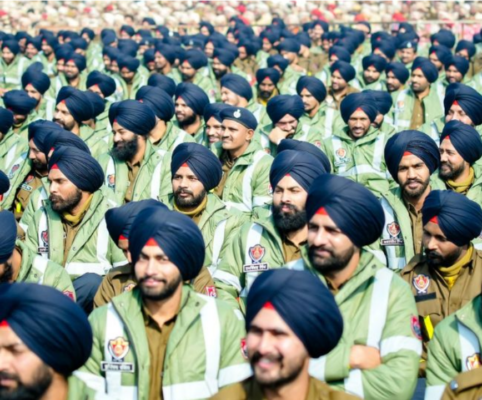 Punjab: राज्य में "Road Saftey बल" को दिखाई गई हरी झंडी, सीएम मान का मास्टर प्लान सड़क दुर्घटनाओं को लेकर साकार हुआ