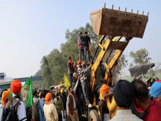 Kisan Andolan 2024: शांतिपूर्ण मार्च का आह्वान, युवाओं ने युद्ध की तरह की तैयारियां की..