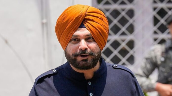 Navjot Sidhu ने राजा वड़िंग पर हमला करते हुए क्या कहा?