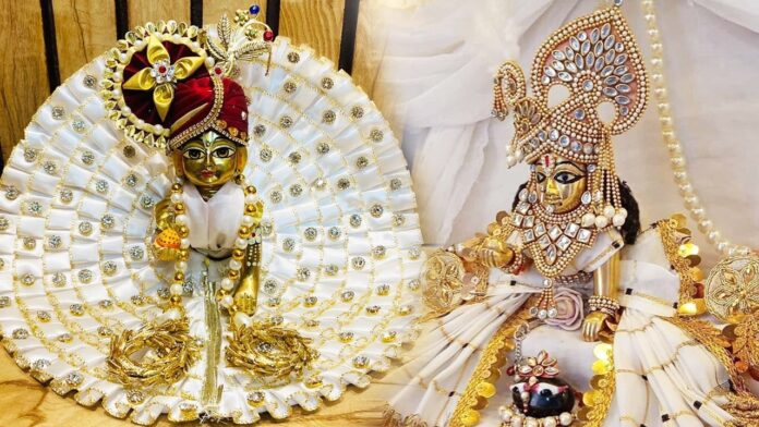 Laddu Gopal : 2 લડ્ડુ ગોપાલ ઘરમાં રાખશો તો શું થશે? જાણો અહીં...