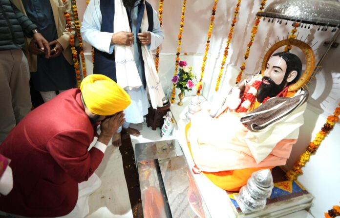 Shri Guru Ravidas: सीएम मान ने श्री गुरु रविदास के 647वें प्रकाशोत्सव पर राज्य स्तरीय समागम में भाग लिया, कई महत्वपूर्ण घोषणाएं की