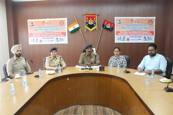 हर्षप्रीत सिंह ने डीएसपी का कार्यभार संभाला