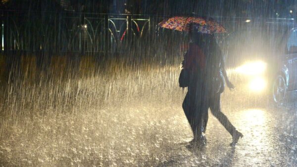 Weather Punjab:  बारिश के साथ जारी हुआ तूफान का एलर्ट