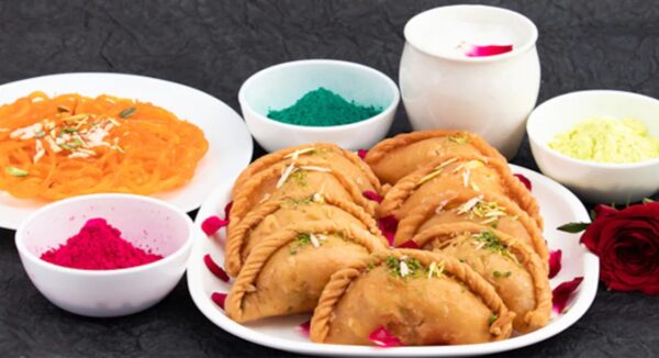 Holi Special Food - Gujiya