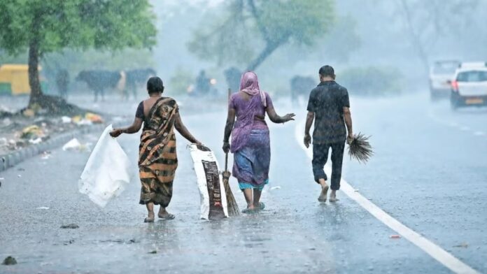 Rain in Gujarat: રાજ્યમાં માવઠાનો માર, ખેડૂત થયા બેહાલ