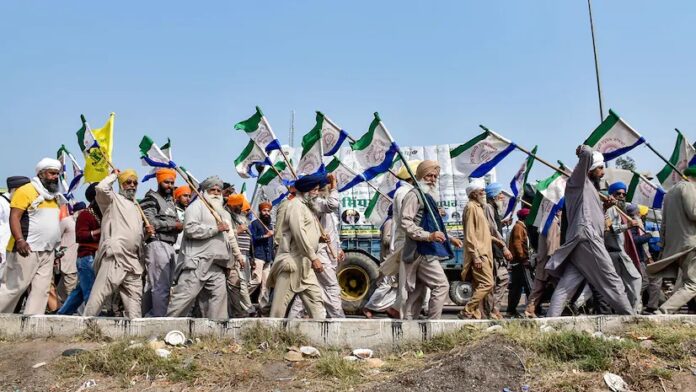 Farmers Protest: 5 राज्यों की पुलिस एक साथ, किसान आंदोलन को लेकर दिल्ली की चिंता बढ़ी