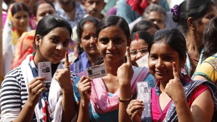 First-time voters: ગુજરાતમાં 26 બેઠકો માટે લોકસભાની ચૂંટણી માટે તૈયારી, 7 મેના રોજ મતદાન