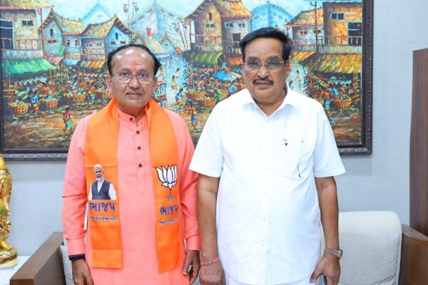 Surat MP: સુરતમાં ભાજપ ચૂંટણી લડ્યા વિના જીતી, ઈતિહાસમાં પહેલીવાર સુરત બેઠક બિનહરીફ