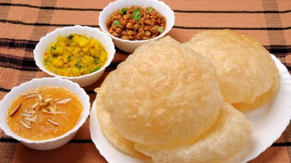 Bhog: જો તમે ભગવાનને ભોગ અર્પણ કરો છો તો તેને વધુ સમય સુધી ન રાખો, જાણો ભોગ-પ્રસાદ સંબંધિત