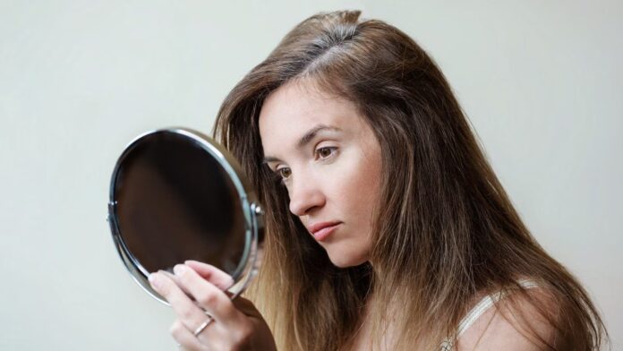 Juice For White Hair: શેરડીનો રસ સફેદ વાળને કાળા કરવામાં મદદરૂપ છે, બસ આ રીતે ઉપયોગ કરો