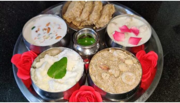 Bhog: જો તમે ભગવાનને ભોગ અર્પણ કરો છો તો તેને વધુ સમય સુધી ન રાખો, જાણો ભોગ-પ્રસાદ સંબંધિત