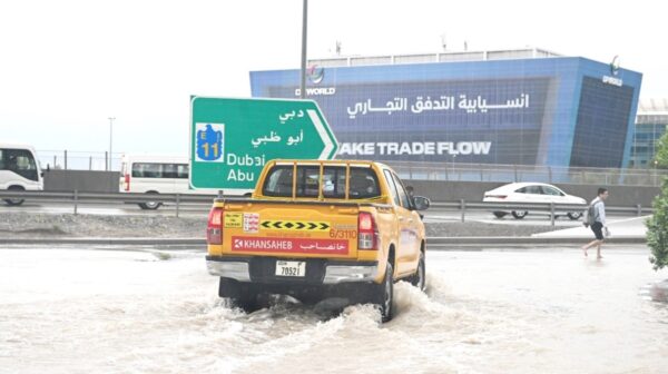 Dubai Heavy Rain: દુબઈમાં ભારે વરસાદથી જનજીવન ખોરવાયું, રનવે પર પાણી ભરાતા 28 ભારતીય ફ્લાઈટ્સ રદ