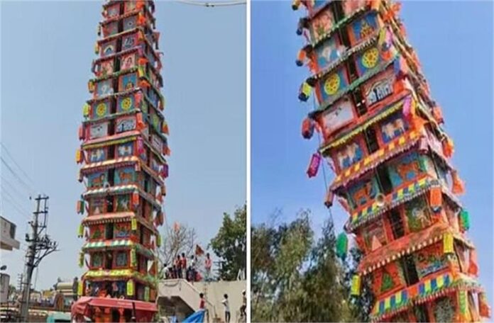 Live Footage: બેંગલુરુમાં ધાર્મિક કાર્યક્રમ દરમિયાન 120 ફૂટ ઊંચો રથ પડ્યો, ભક્તોનો આબાદ બચાવ