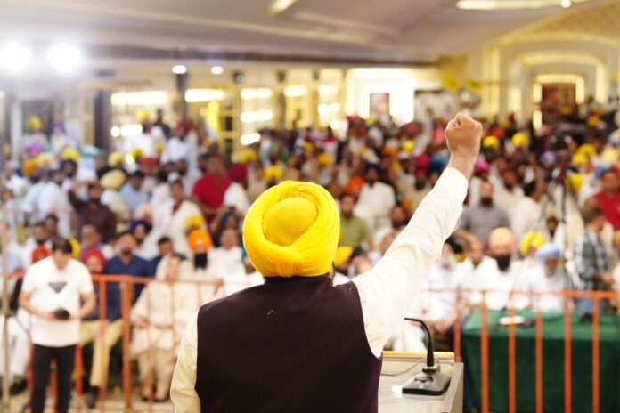 CM Bhagwant Mann: जालंधर में भगवंत मान ने वालंटियरों के साथ बैठक की, विरोधियों पर हल्लाबोल