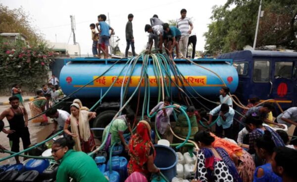 Water Crisis: पानी की भीषण किल्लत, यूपी और हरियाणा से ‘आप’ की गुहार