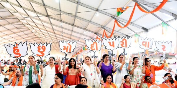 PM MODI IN ANAND