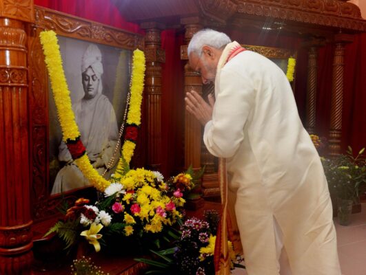 Pm Modi at rock memorial