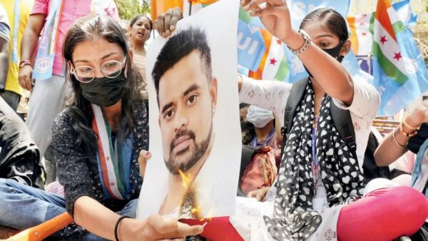 Sex Clip Case: પહેલા લુકઆઉટ નોટિસ, હવે પ્રજ્વલ રેવન્નાના ઘરે પહોંચી તપાસ ટીમ