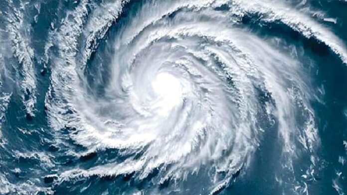 Cyclone Remal: 135ની ઝડપે આવી રહ્યું છે ચક્રવાતી તોફાન; બંગાળ નૌસેનાના હવાલો, એર ઈન્ડિયાની 300 ફ્લાઈટ્સ રદ
