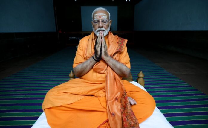 Dhyan Sadhna: ચૂંટણી પ્રચાર પૂરો થતાં જ આધ્યાત્મિક યાત્રા પર વડાપ્રધાન મોદી, અહીં ધ્યાનમાં લીન થયા પ્રધાનમંત્રી