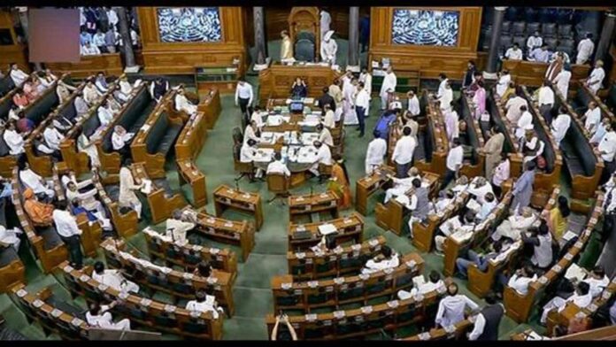 Criminal Charges: અફઝલ અંસારી, ચંદ્રશેખર આઝાદથી લઈને કુશવાહા... UPના 11 સાંસદો પર લટકતી તલવાર