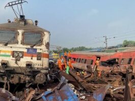 Punjab Train Accident: पंजाब में दो रेलगाड़ियों की भिड़ंत से दो लोकोपायलट हुए जख्मी, यहां देखें वीडियो