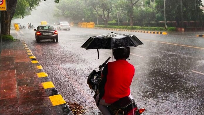 Punjab Weather: पंजाब के 7 जिलों में भारी बारिश का अलर्ट