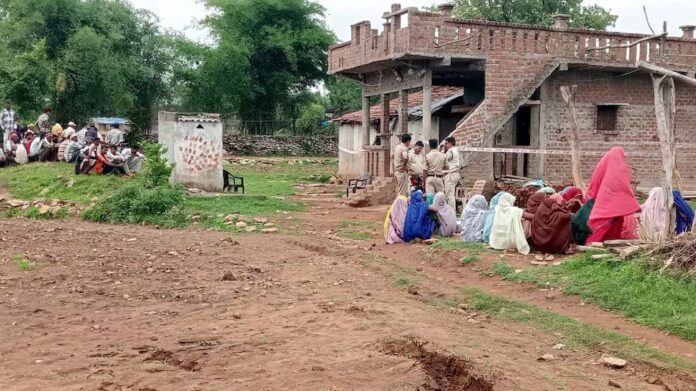 Alirajpur Case: એ જ તારીખ, એ જ રીત... 6 વર્ષ પછી ફરી દિલ્હીના બુરાડી કાંડ જેવી ઘટના