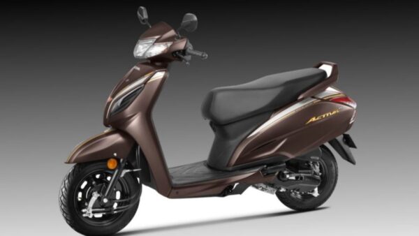 Most Popular Scooter: 80 હજાર રૂપિયાથી પણ સસ્તા આ સ્કૂટર પાછળ આખો દેશ પાગલ, મહિલાઓથી લઈને યુવાનોનું ફેવરિટ