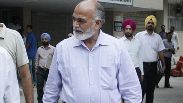 PUNJAB : पूर्व अधिकारी निरंजन सिंह का कहना है कि ड्रग रैकेट में सबसे सम्मानित लोग हैं