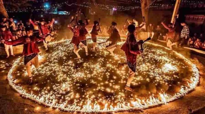 Garba Pass : કયા સિંગર કયા ખેલશે ગરબાની રમઝટ..? જાણો ક્યાં પાર્ટી પ્લોટમાં પાસનો શું ભાવ છે..?