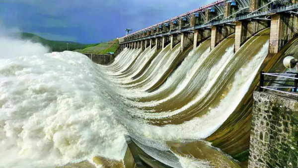 Screenshot 2024 09 27 at 15 36 34 ukai dam 3.jpg WEBP Image 1280 × 720 pixels