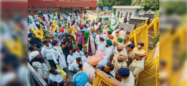 Screenshot 2024 10 19 at 13 24 29 Farmers arhtiyas millers start %E2%80%98pucca morcha in Chandigarh The Tribune