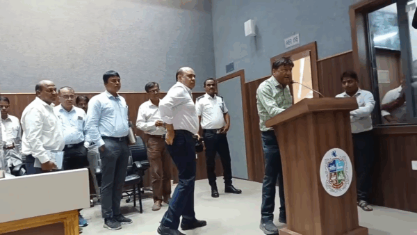 જામનગર મહાનગરપાલિકાના સામાન્ય બોર્ડની સભા વિવાદોથી ભરેલી #jamnagar #mahanagarpalika #samanyaboard