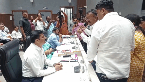 જામનગર મહાનગરપાલિકાના સામાન્ય બોર્ડની સભા વિવાદોથી ભરેલી #jamnagar #mahanagarpalika #samanyaboard