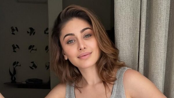 Shefali Jariwala 1751090431958 1751090432220 1